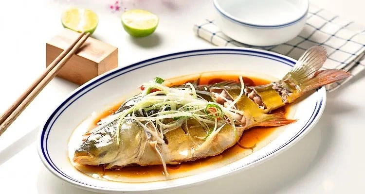 Cá nguyên con món ăn may mắn mang lại thịnh vượng ngày Tết