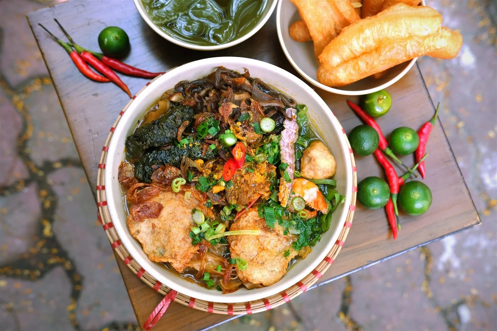 Top 12 món ăn ngon Hải Phòng chiều lòng mọi thực khách