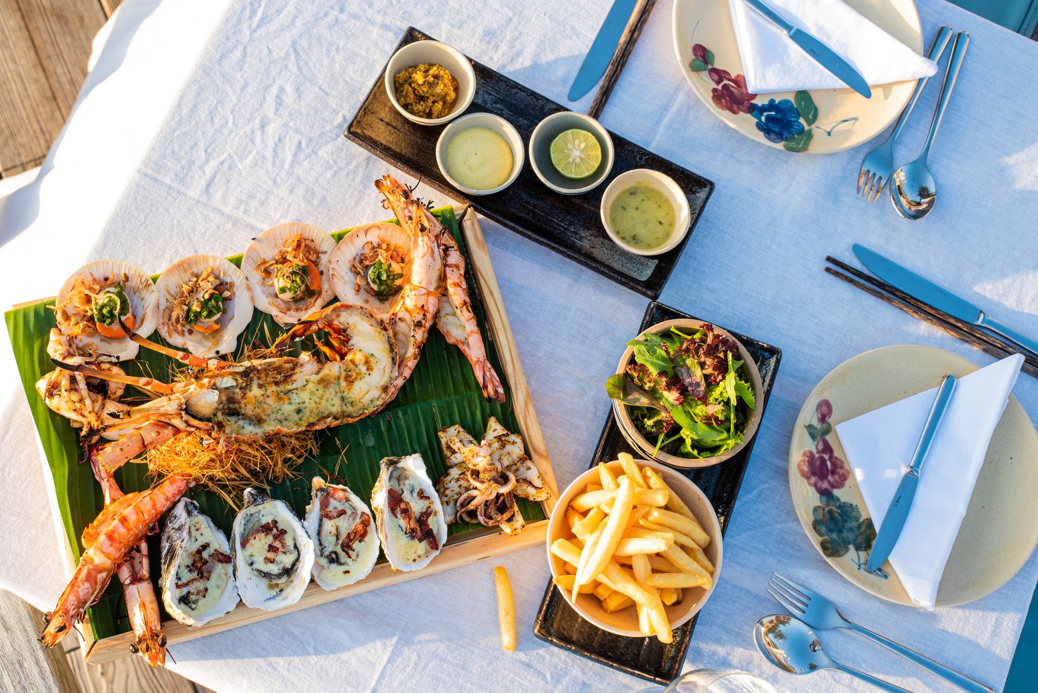 Ảnh: Fb On The Rock and On The Sand Restaurant Managed by Mango Bay Resort
