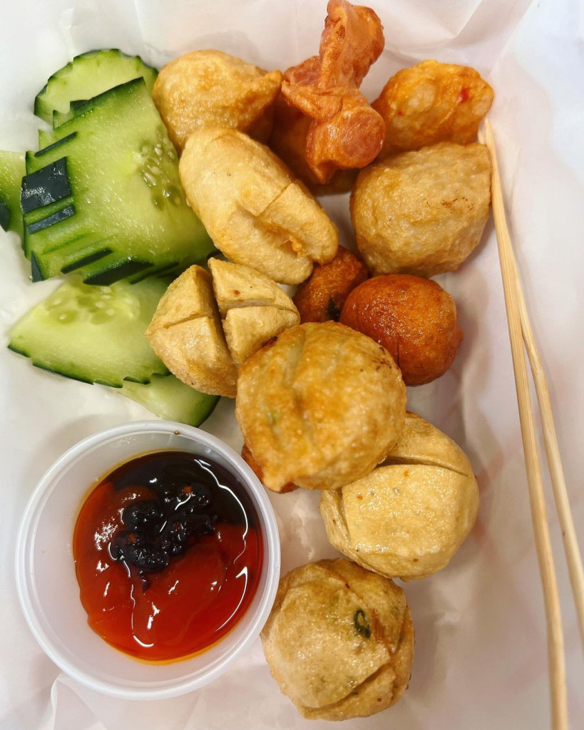 Cá viên chiên các loại món ăn vặt Sài Gòn