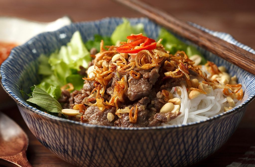 Bún bò Nam Bộ thanh mát