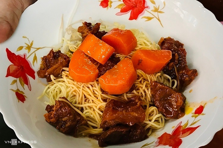 Các loại đồ sợi ăn kèm bò kho Ấn Độ