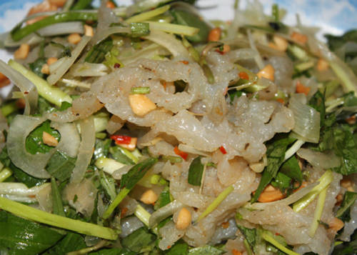 Gỏi sứa là món ăn ngon miệng. Ảnh: Khánh Hòa