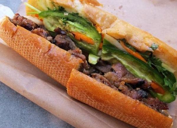 Bánh mì Việt Nam dẫn đầu danh sách món ngon đường phố