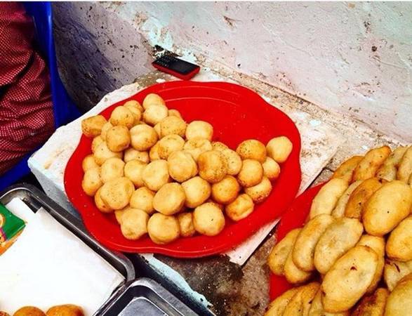 Bánh rán Nhà Chung món ngon Hà Nội