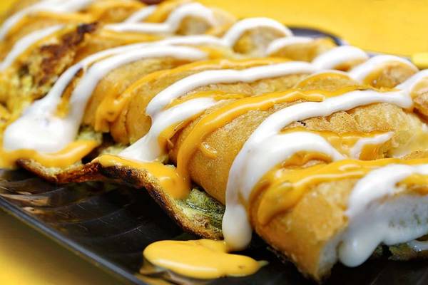 Bánh Roti John món ngon đường phố Malaysia