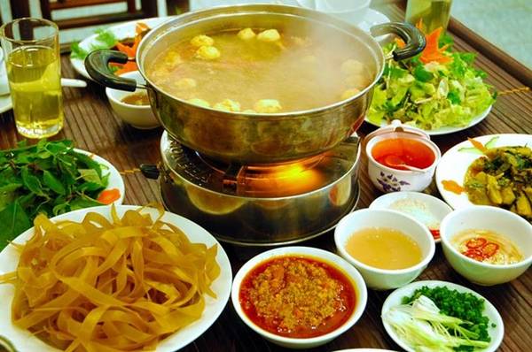 Lẩu cua đồng món ngon Hải Phòng đậm đà