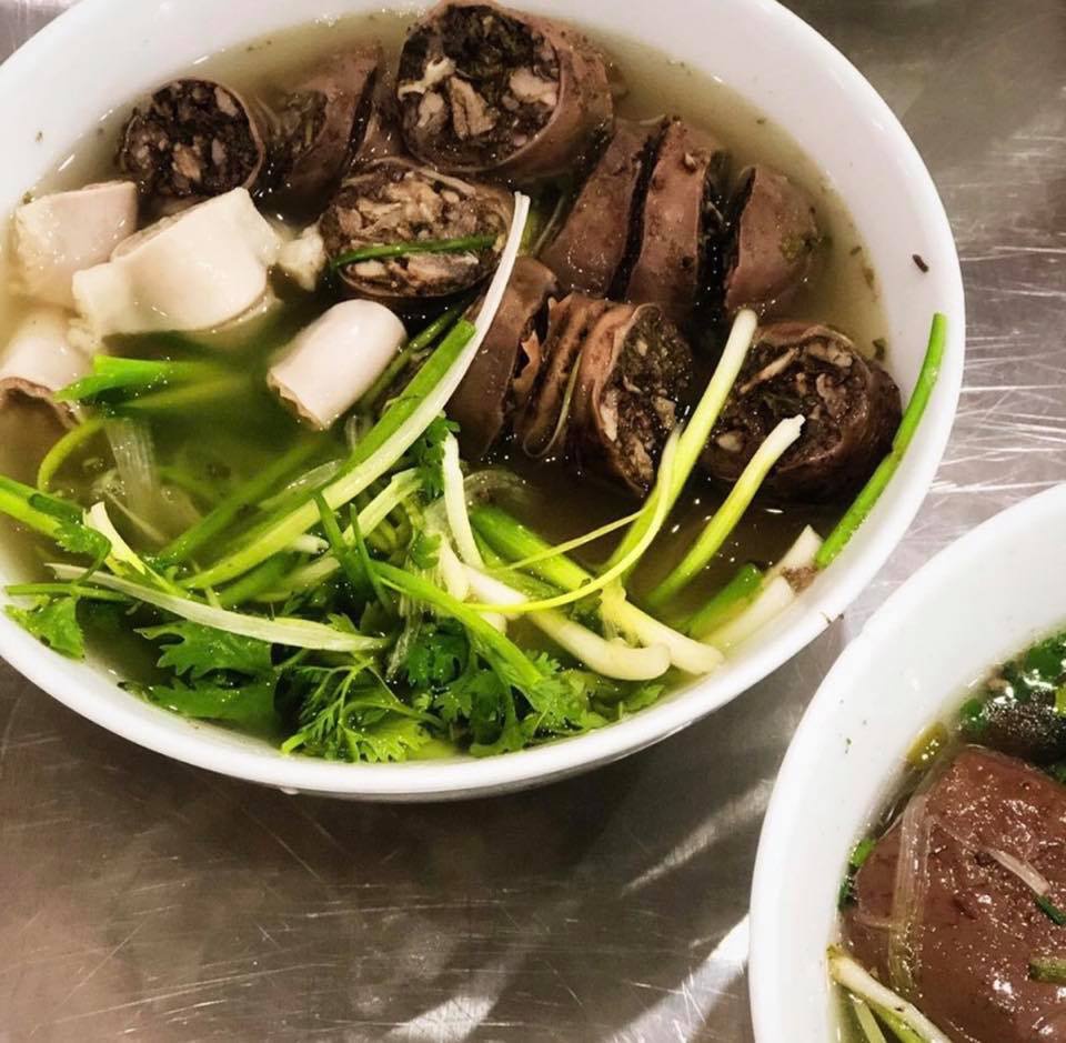 Lòng non dồi chần tiết món ngon từ lòng