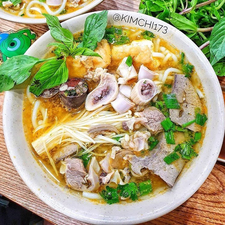 Bún lòng kiểu mới lạ món ngon từ lòng