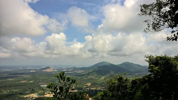 Hệ thống hang động tại núi Dinh Vũng Tàu Hệ thống hang động tại núi Dinh Vũng Tàu
