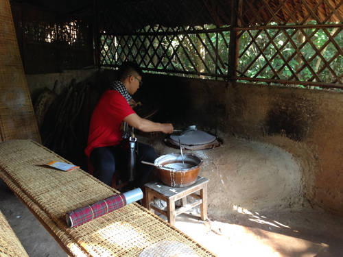Một ngày về Củ Chi thăm địa đạo, ăn đặc sản