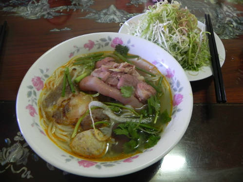 Bún bò Huế tại Đà Lạt - món ăn đặc trưng trong ẩm thực Đà Lạt