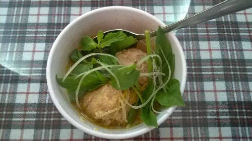 Bánh mì xíu mại Đà Lạt - món ăn đường phố trong ẩm thực Đà Lạt