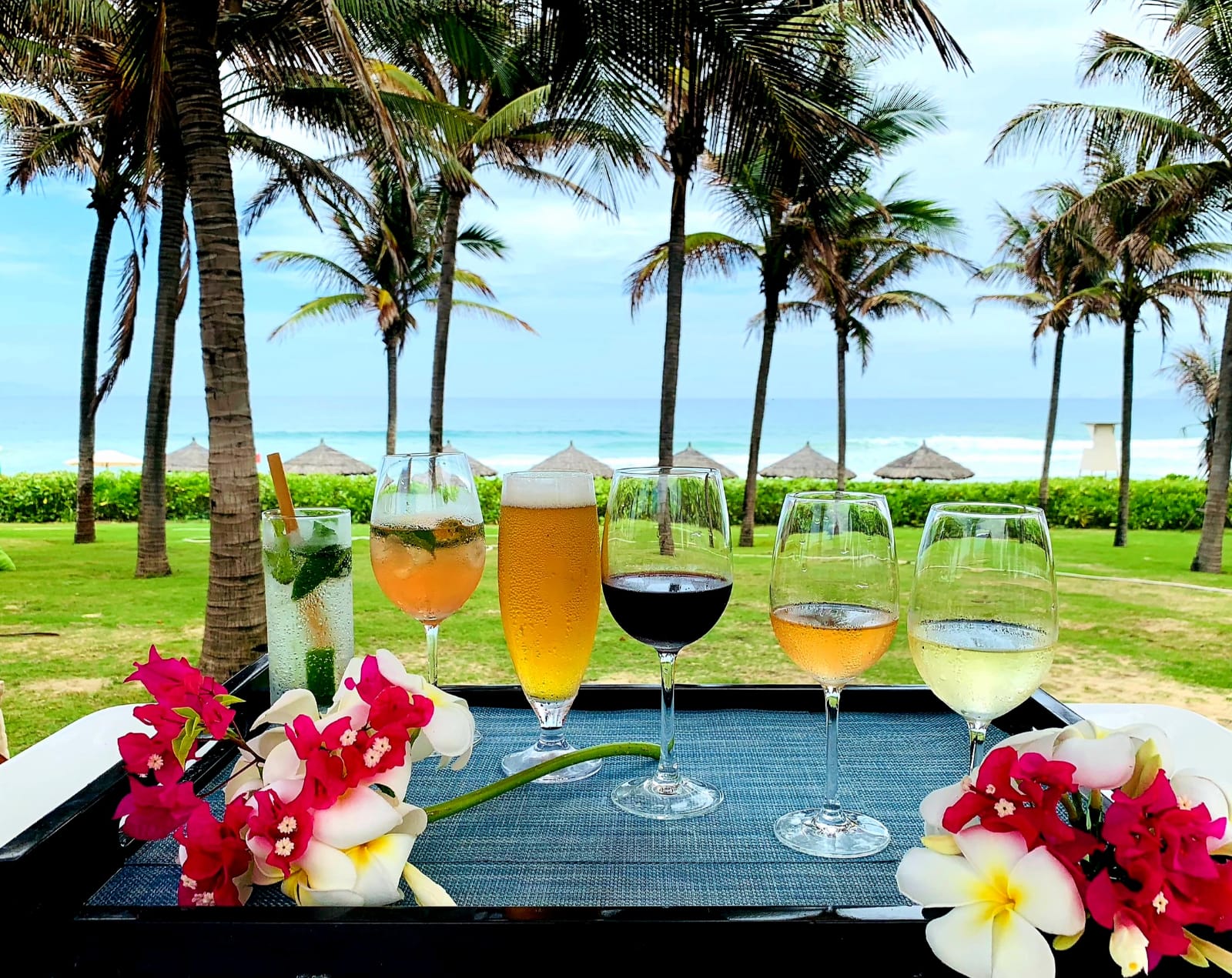 Món ăn đặc sắc tại nhà hàng Movenpick Cam Ranh