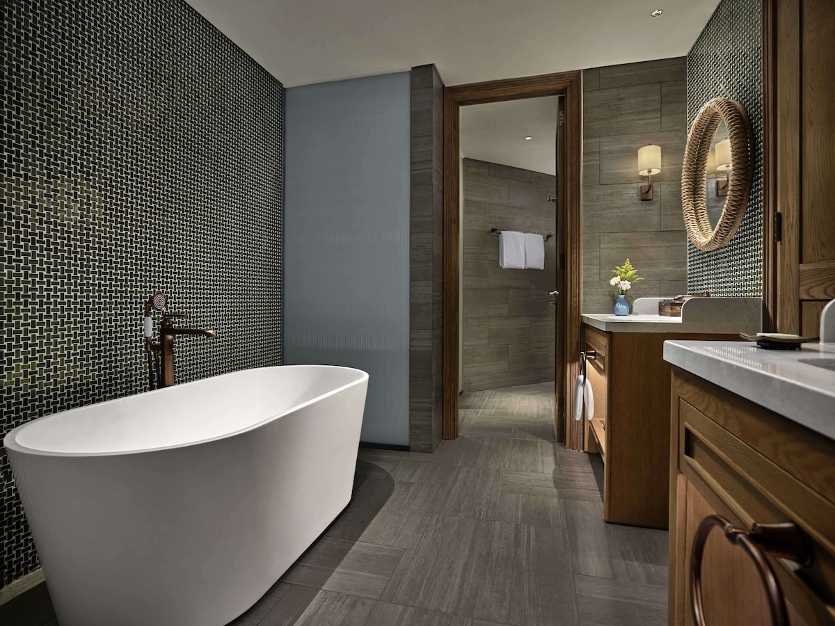 Movenpick-Phan-Thiết-ivivu-2