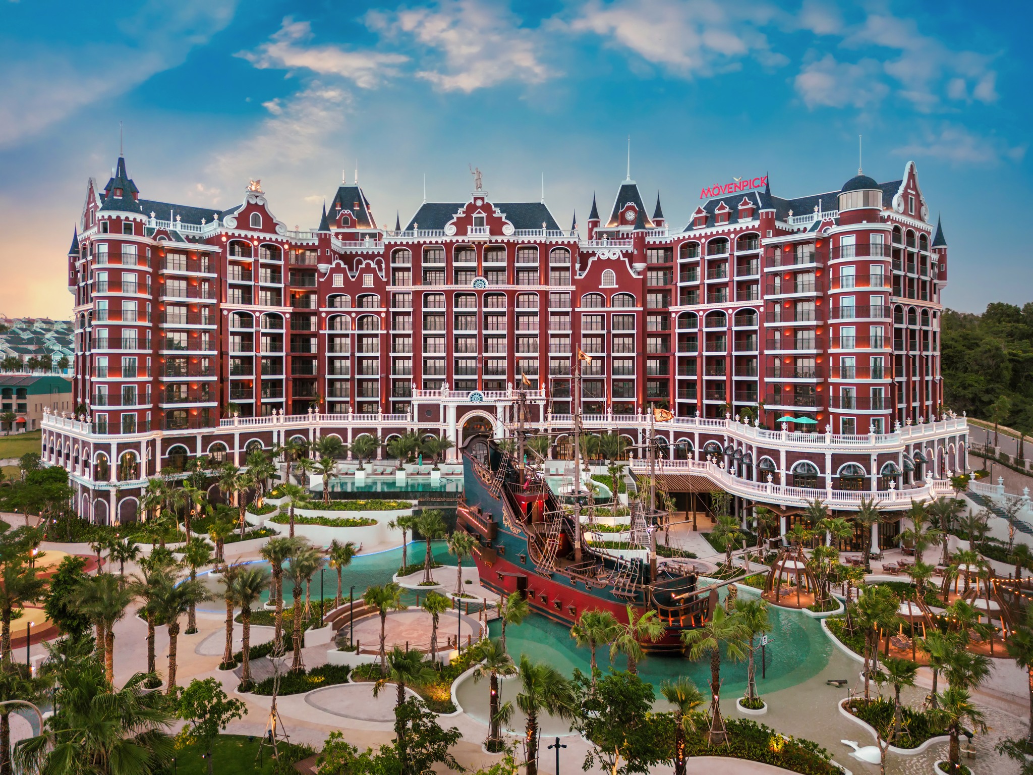 Độc đáo kỳ nghỉ mang sắc màu vùng biển Caribbean ở Mövenpick Phan Thiết
