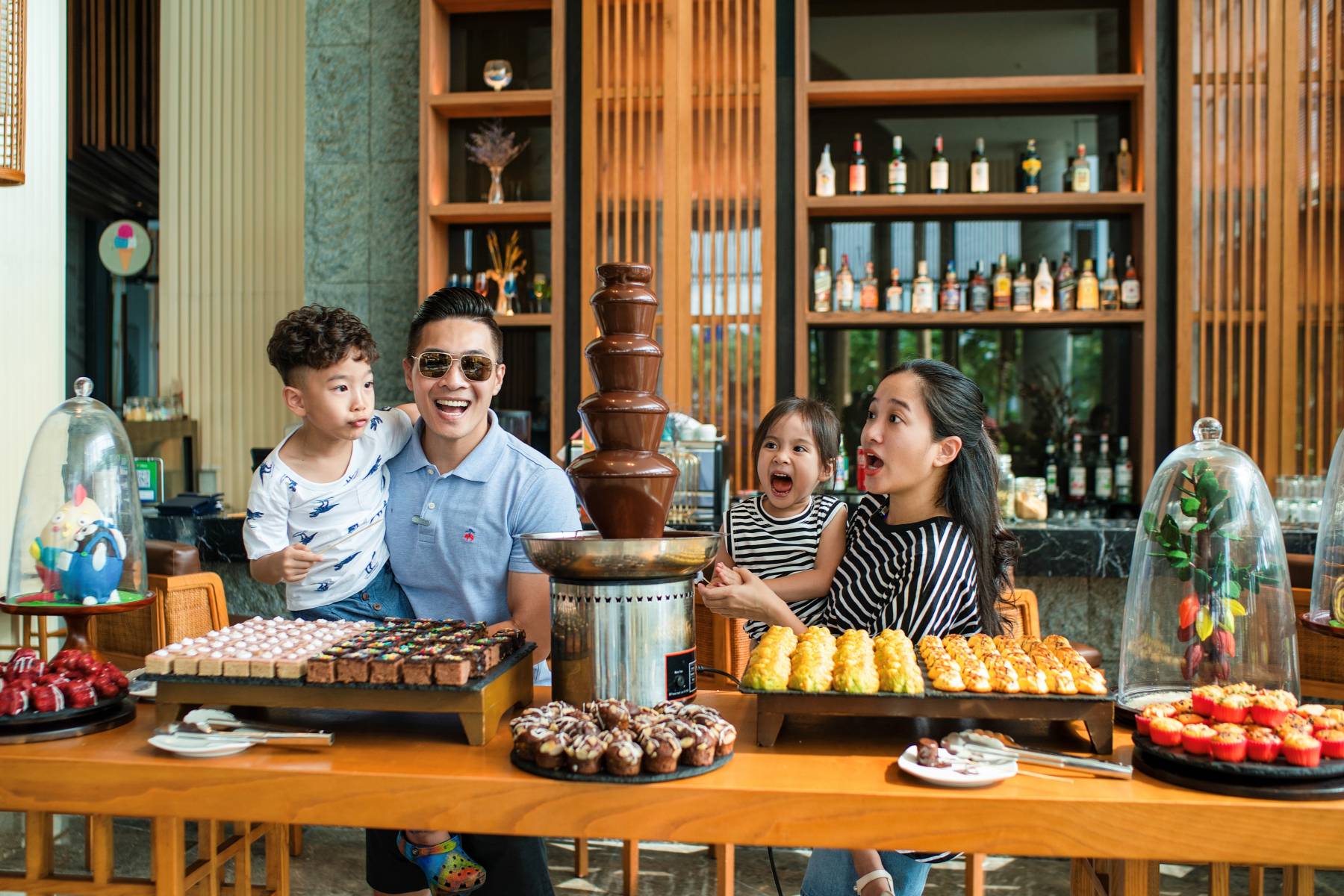 Giờ Socola tại Movenpick Waverly Phú Quốc