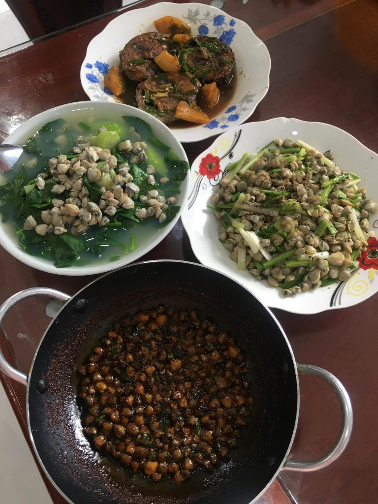 Canh hến đặc sản mùa nước nổi miền Tây