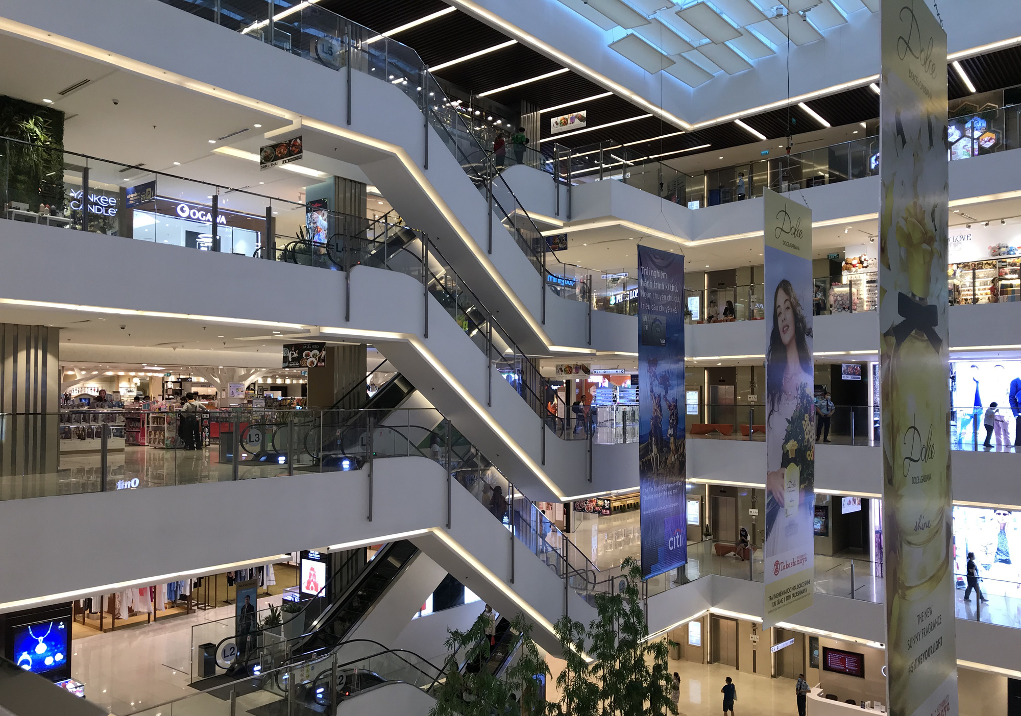 Không gian sang trọng tại Takashimaya Sài Gòn