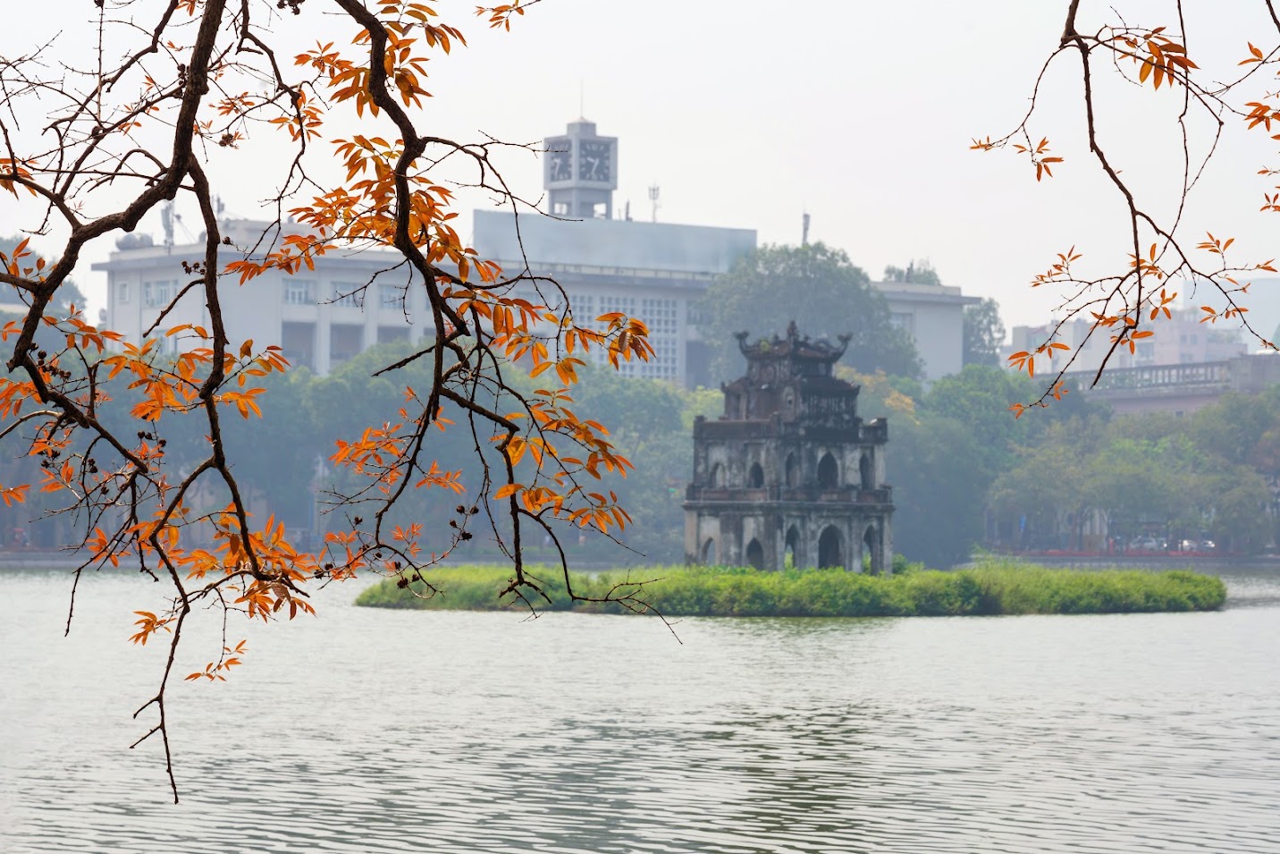 Vẻ đẹp Hồ Gươm vào mùa Thu