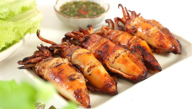 Món mực dồn thịt chiên giòn chiên giòn vàng