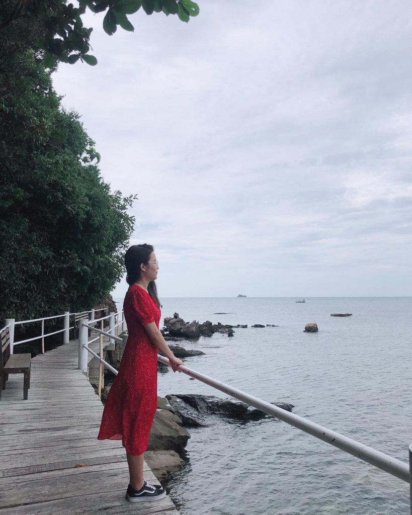 Hoàng hôn lãng mạn tại hòn Thầy Bói