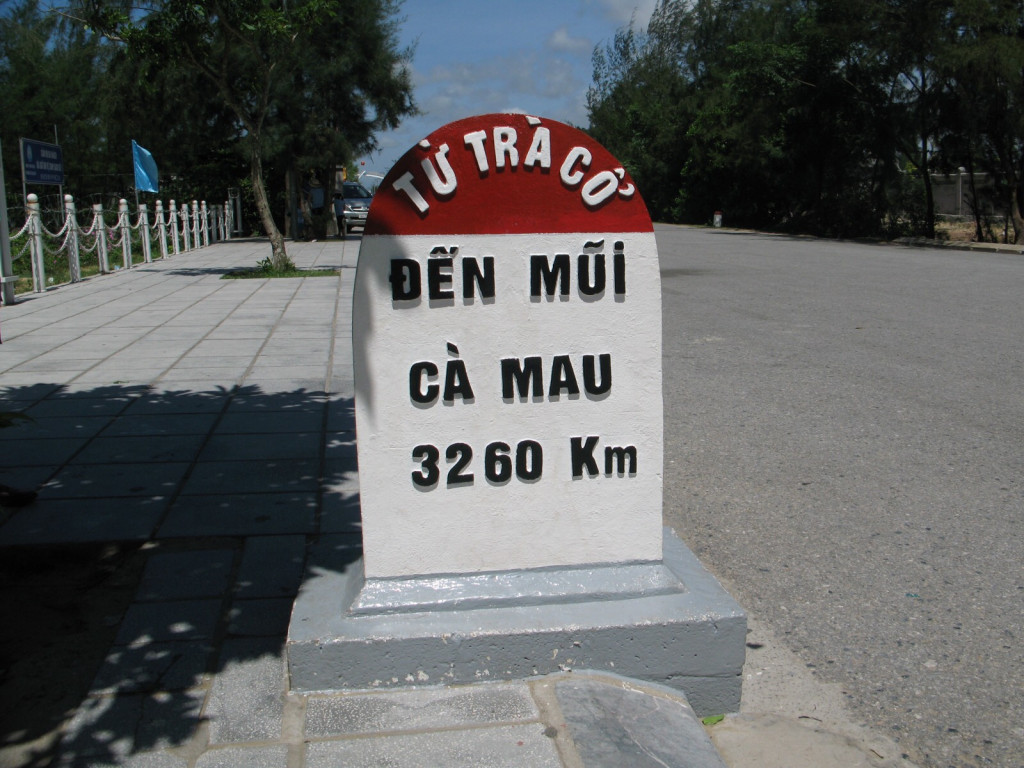 Cột mốc đặc biệt. Ảnh: VOV.