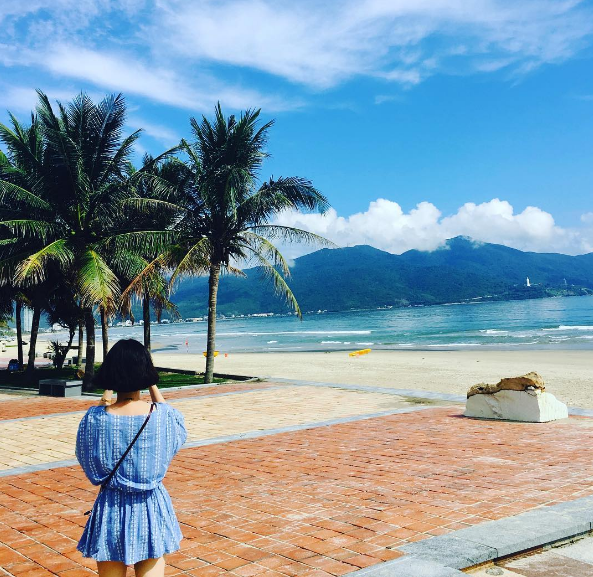 Biển Mỹ Khê Đà Nẵng lúc bình minh