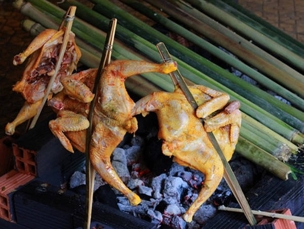 Gà sa lửa món gà ngon đặc sản