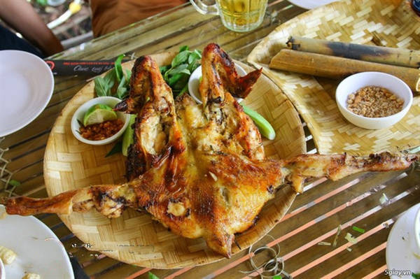 Gà sa lửa món gà ngon ăn kèm cơm lam