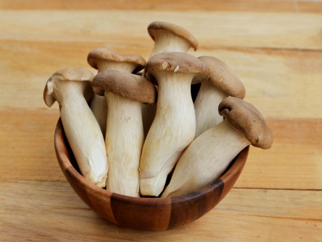 Nấm đùi gà kho tiêu thơm ngon đậm đà