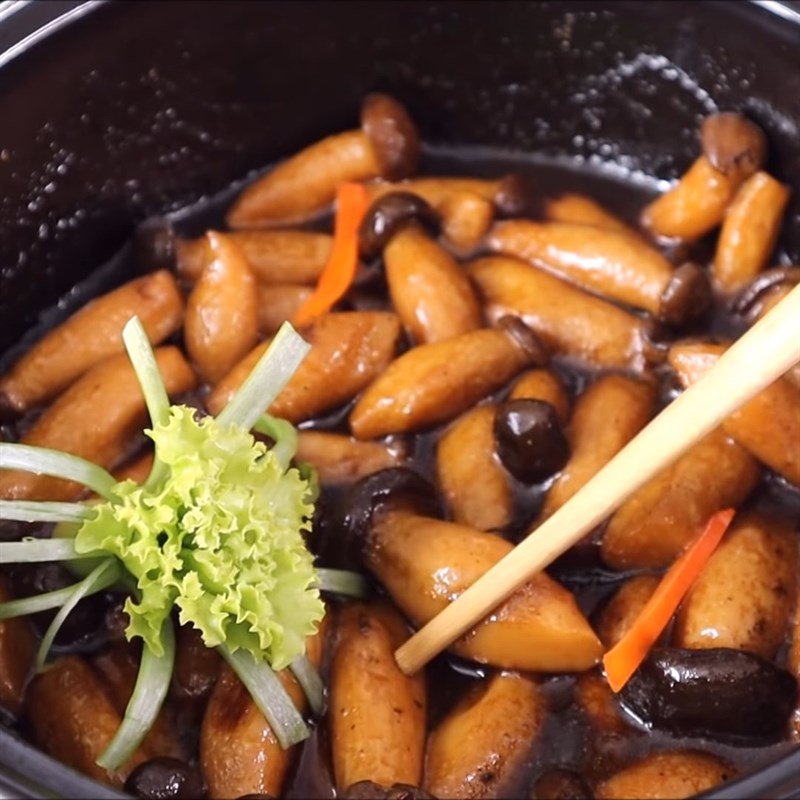 Nấm đùi gà kho tiêu xào với nước sốt sệt
