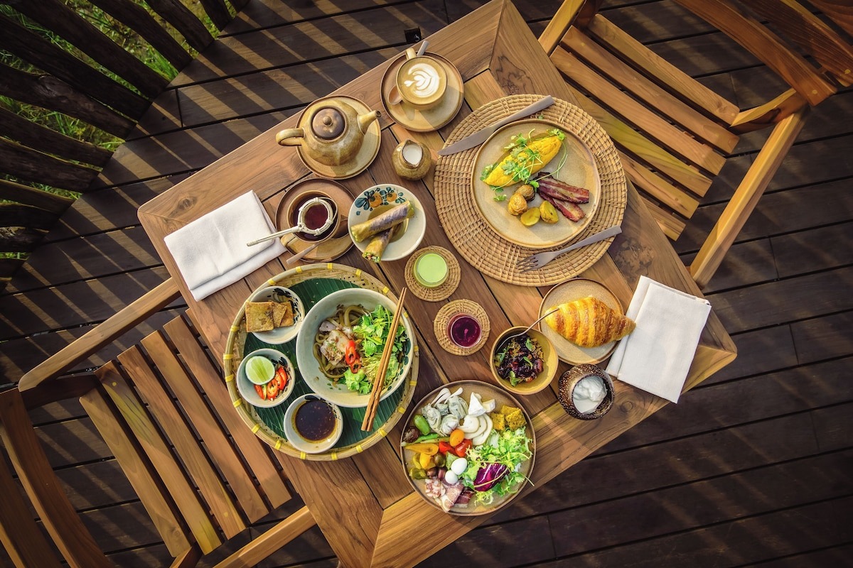 Namia River Retreat Hội An - Thưởng thức món ăn tươi ngon và phong phú