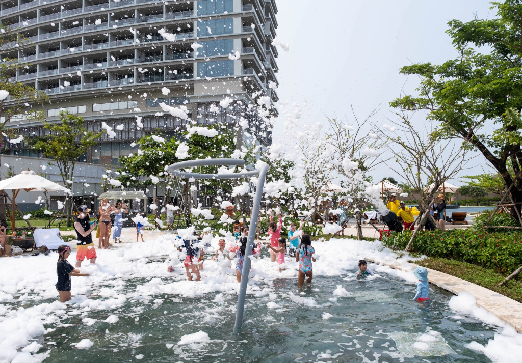 Ảnh: Fb New World Hoiana Beach Resort
