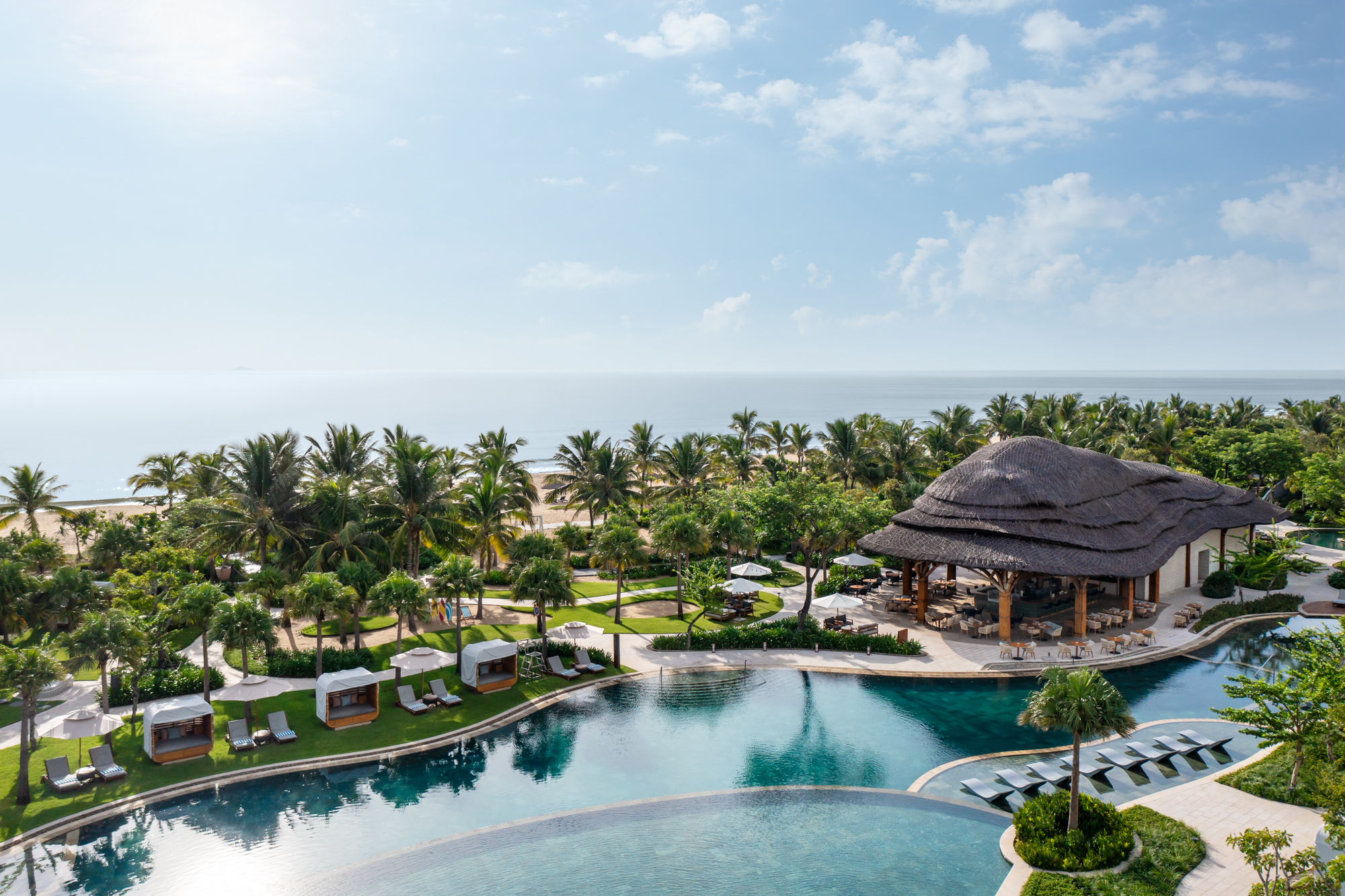 New World Hoiana Beach – không gian nghỉ dưỡng Á Đông bên bờ biển Hội An