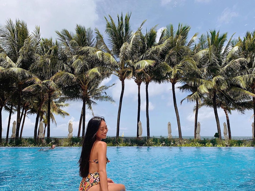 Bể bơi ven biển Salinda Resort ngắm hoàng hôn Phú Quốc