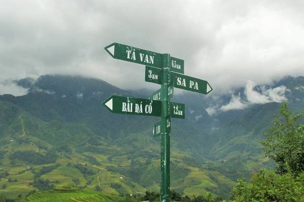 Du lịch Sapa tháng 9 - Thung lũng Mường Hoa và Bãi đá Cổ tại Tả Van