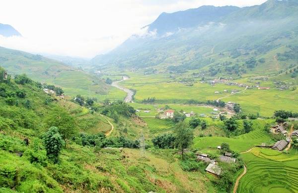 Du lịch Sapa tháng 9 - Đường qua thung lũng Mường Hoa lúa vàng