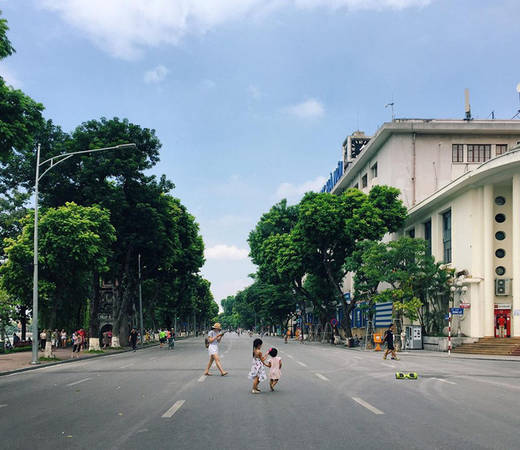 Lan Chi chụp ảnh Hà Nội Lan Chi chụp ảnh Hà Nội