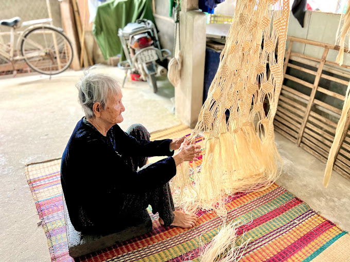 Đan võng từ vỏ cây