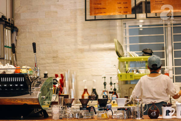 nghi-2-9-neu-khong-di-dau-xa-check-list-cac-quan-cafe-cuc-xinh-nay-o-ha-noi-cung-du-da-roi-ivivu-45