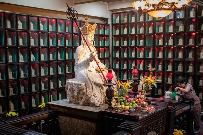 Khu vực gửi tro cốt tại Chùa Vạn Phật Sài Gòn