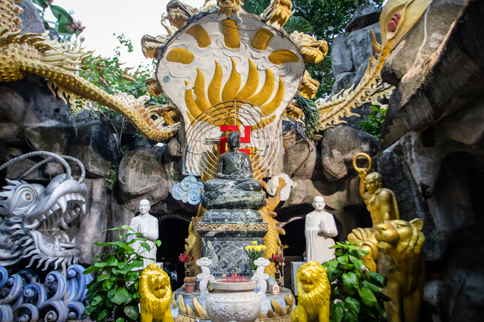 Khu vực Nhân tâm linh chùa năm không Sài Gòn