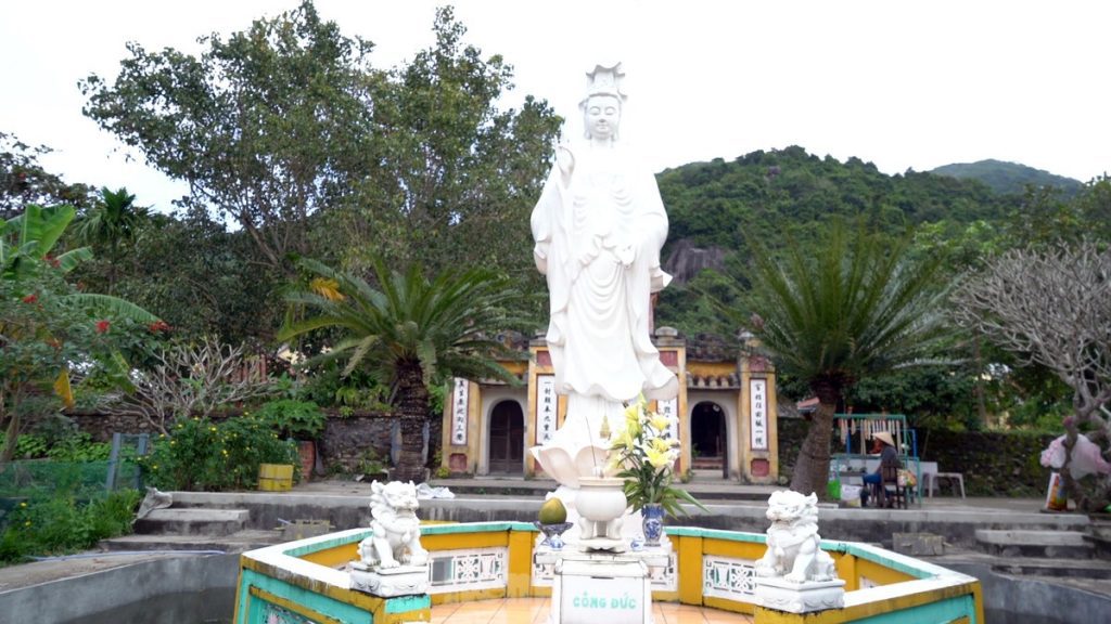 Không gian chùa Hải Tạng - chùa đẹp Hội An