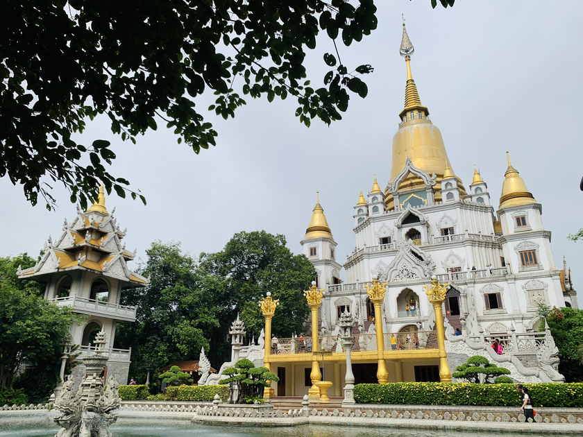 Kiến trúc Thái Lan của chùa Bửu Long