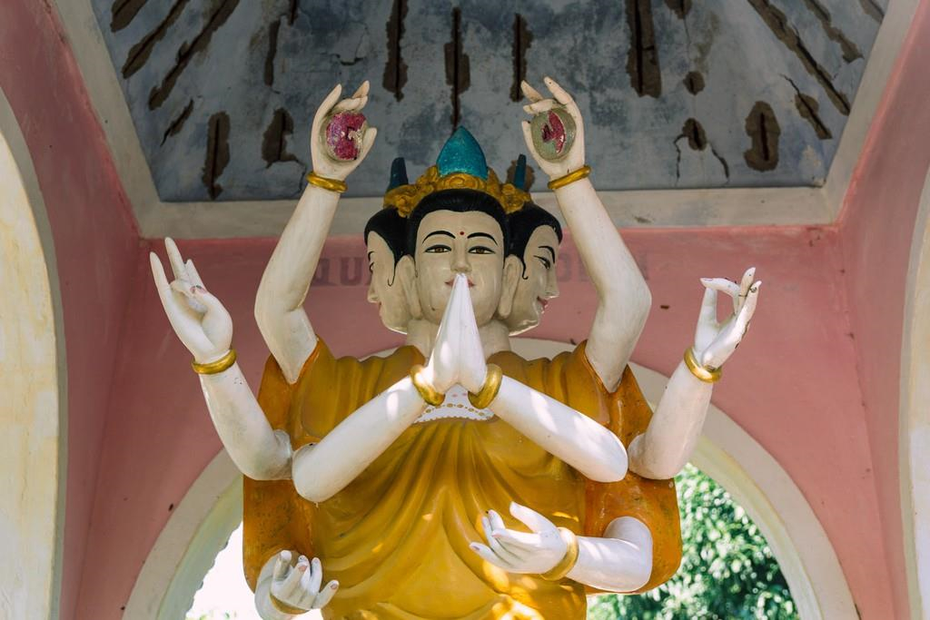 Tượng san hô độc đáo tại chùa Từ Vân Tượng linh vật làm từ san hô tại chùa Từ Vân