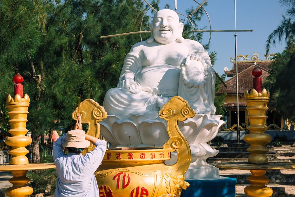 Kiến trúc vỏ ốc độc đáo tại chùa Từ Vân Vẻ đẹp độc đáo của chùa Từ Vân được dệt nên từ vỏ ốc và san hô