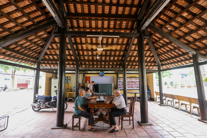 Nhà võ ca 52 cột gỗ tại Đình Thông Tây Hội