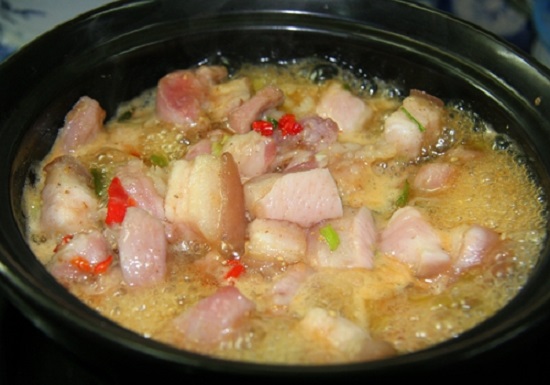 Món thịt heo kho thơm hoàn thành