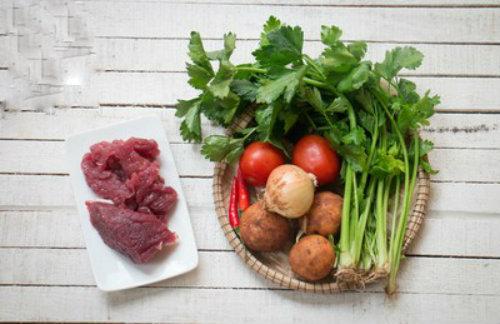 ngon-kho-cuong-bo-xao-khoai-tay-dc6a1n-gian-tai-nha-ivivu-2 ngon-kho-cuong-bo-xao-khoai-tay-dơn-gian-tai-nha-ivivu-2